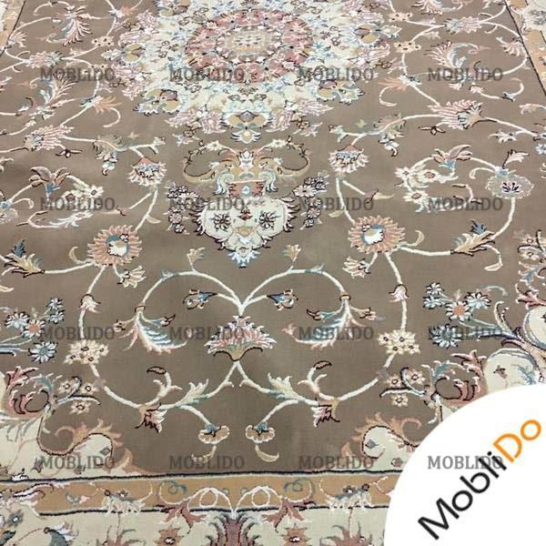 فرش ۶ متری گل برجسته زمینه روشن