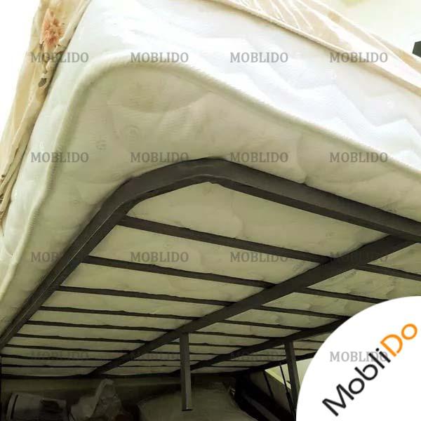 تخت خواب و میز آرایش