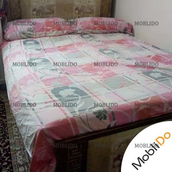 تخت خواب دونفره زیبا و سالم
