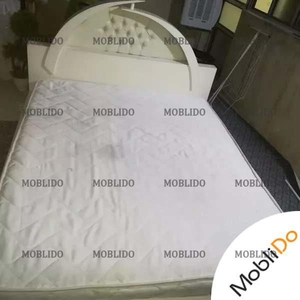 تخت خواب دو نفره همراه تشک طبی فنری در حد نو
