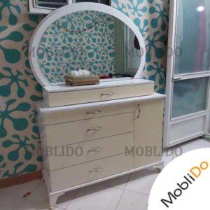 اینه و میز دراور