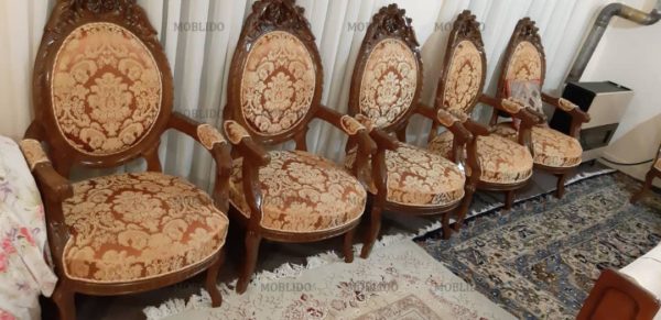 سرویس ۱۲ نفره ناهارخوری و ۹ نفره کاناپه و تک