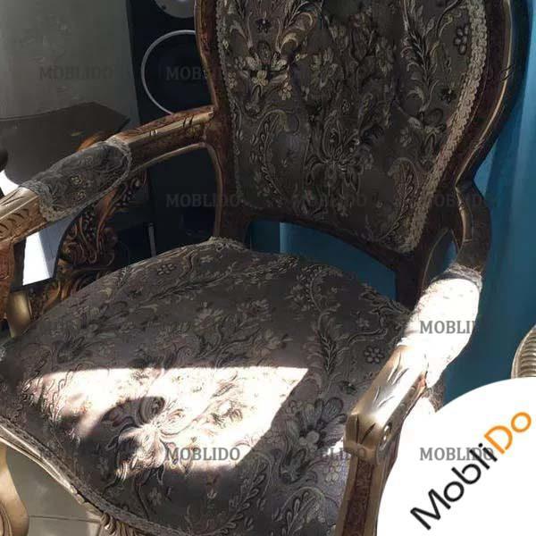 مبلمان ٩ نفره استیل، به همراه میز وسط