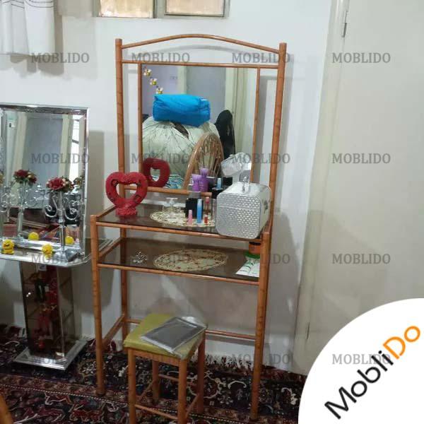 تختخواب دونفره و یک تختخواب کودک همراه بامیز آرایش