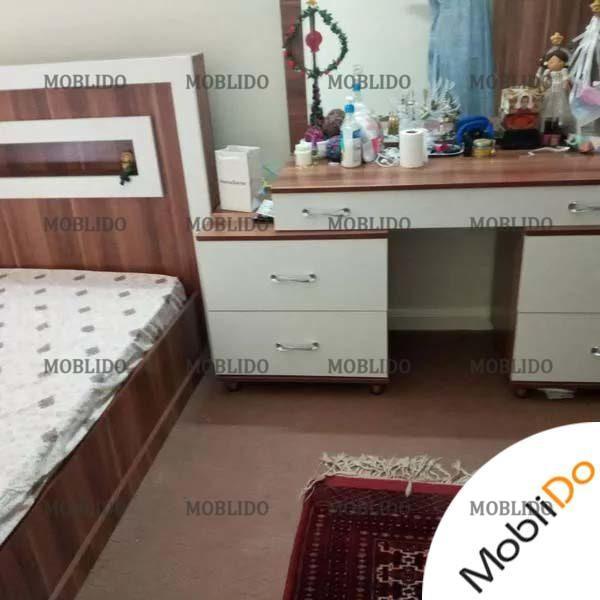 تخت و آینه دراور و کمد