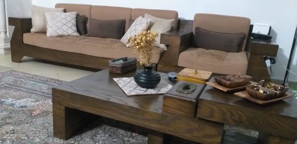 مبل راحتی ۷ نفره + شومیز + میز وسطی