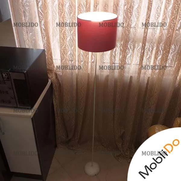 آباژور ایستاده سالم