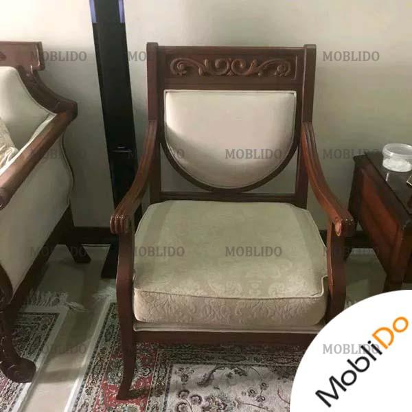 مبلمان هفت نفره به همراه میزنهارخوری هشت نفره