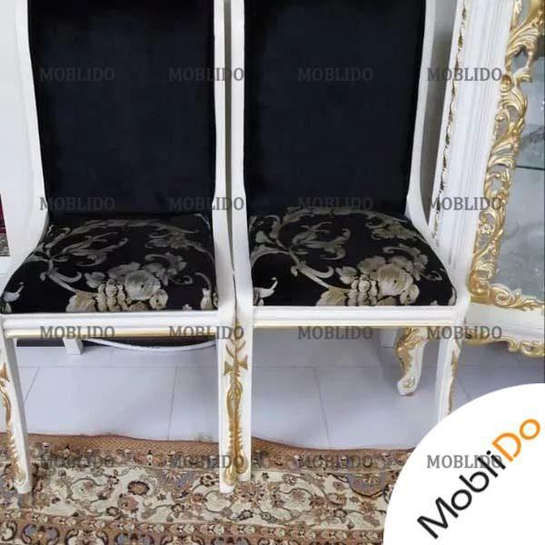 مبلمان به همراه میزنهارخوری زیبا