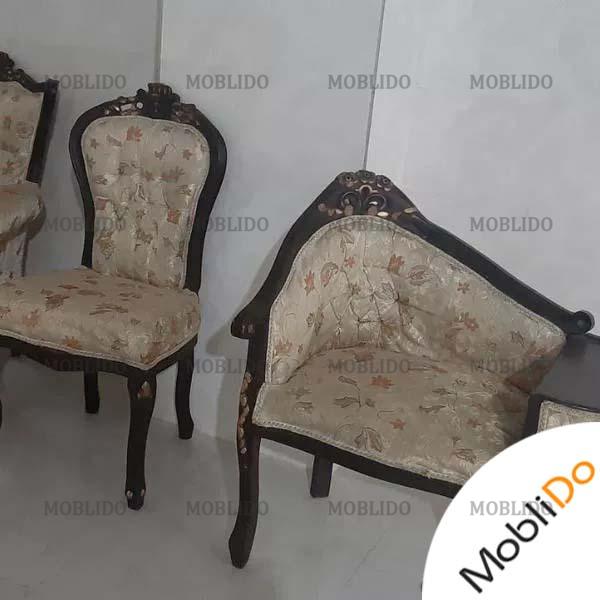مبلمان سلطنتی همراه میز نهار خوری زیبا