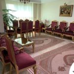 سرویس مبلمان کلاسیک شرکتی زیبا در حد نو