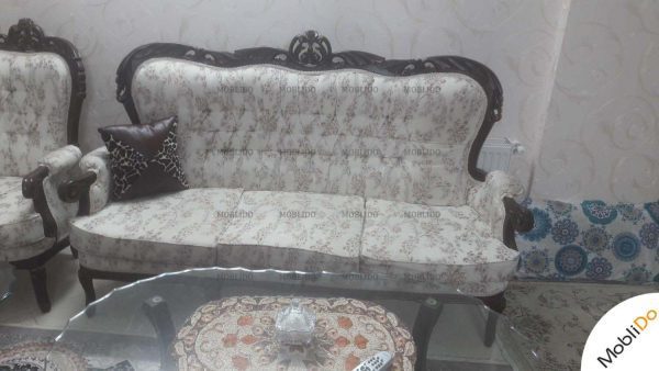 مبل ۹ نفره کلاسیک با زمینه سفید