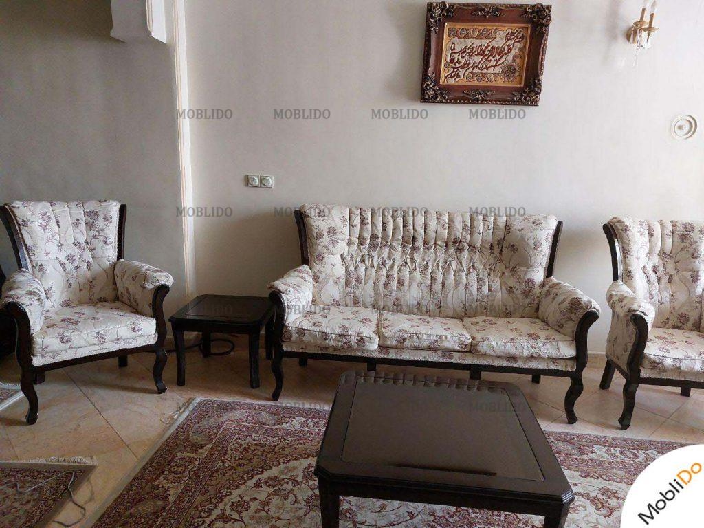 مبل کلاسیک همراه میز ناهار خوری سفید با طرح گل