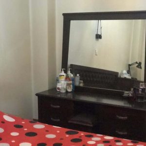 تخت خواب به همراه میزآرایش زیبا و شیک