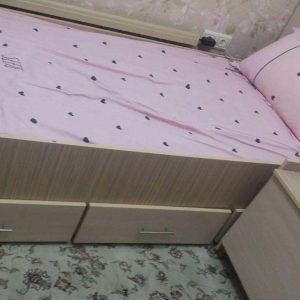 تخت خواب کودک و نوجوان بسیار سالم و با رنگی مناسب