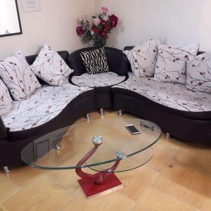 مبل راحتی سفید مشکی درختی