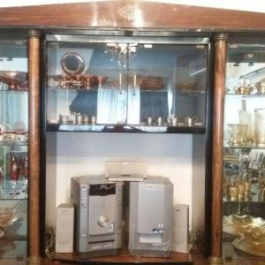 بوفه قدیمی بسیار شیک با چوب محکم