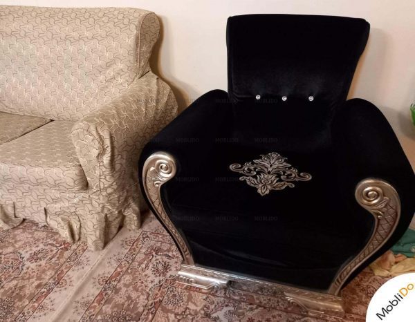 مبل راحتی با رنگ خاص و طرحی زیبا