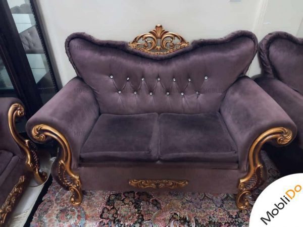مبل راحتی ومیز وعسلی با روکش مخمل زیبا و خاص