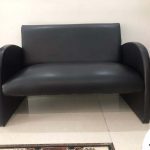 مبل چرم راحتی سالم و زیبا
