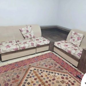 مبل راحتی کرم رنگ زیبا