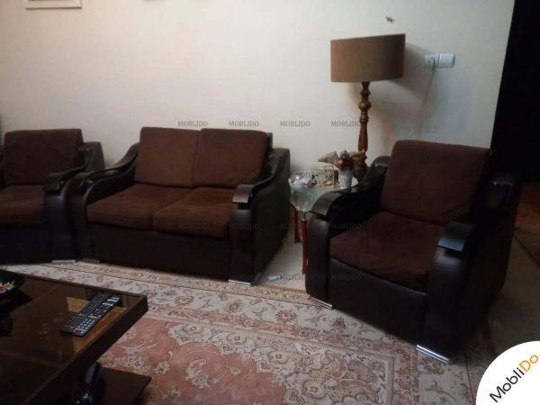 مبل راحتی با روکش سالم و بدون لکه
