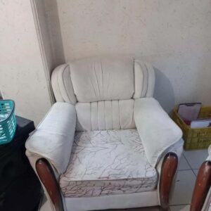 مبل راحتی زیبا و سالم