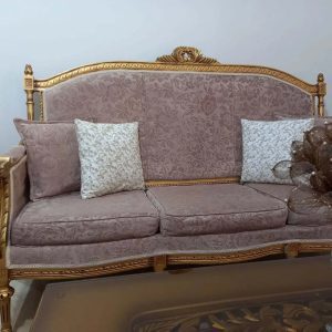مبل کلاسیک سالم و بدون ایراد