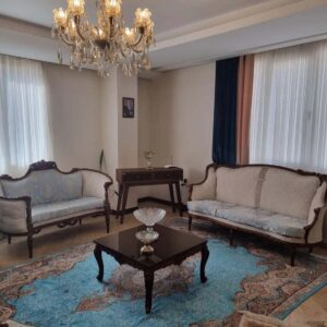 مبل کلاسیک بسیار شیک و درجه یک و لوکس
