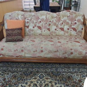مبل استیل راحتی سالم کرم با چوب درجه یک