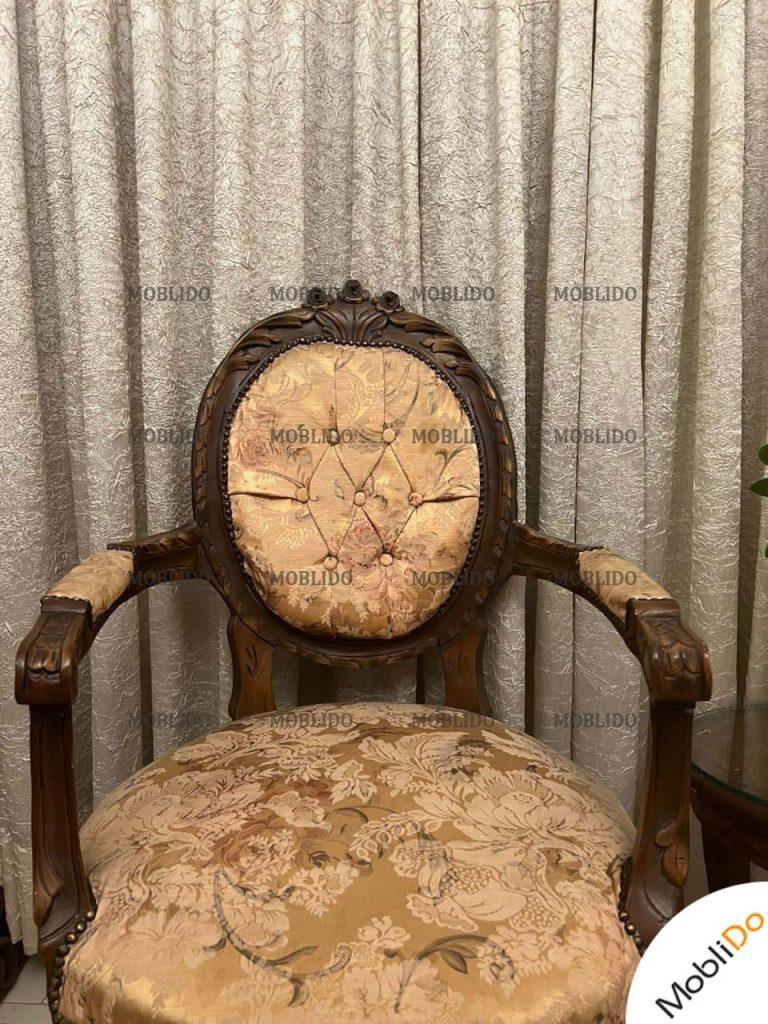 ست مبل فرحی فرانسوی چوب گردو ۸ نفره و میز جلو و دو عسلی و میز ناهارخوری ۶ نفره