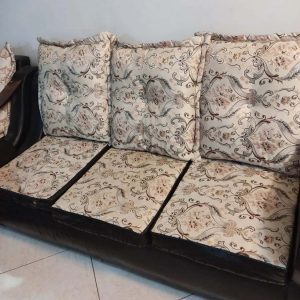 مبل راحتی سالم و زیبا