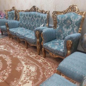 مبل کلاسیک بسیار زیبا و کاملا سالم
