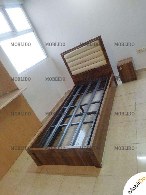 تخت خواب یک نفره با پاتختی