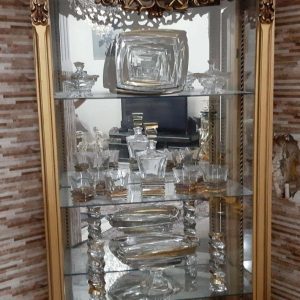 بوفه و ویترین بسیار شیک و زیبا